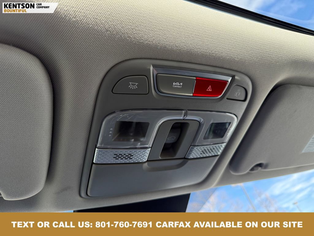 Used 2025 Kia Telluride S image 31