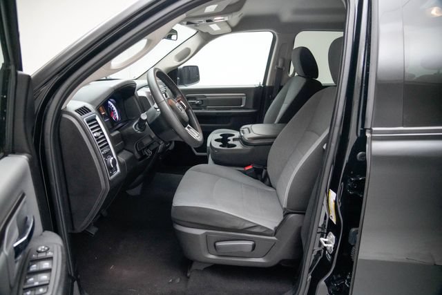 Used 2024 RAM 1500 Classic SLT AWD/4WD image 23