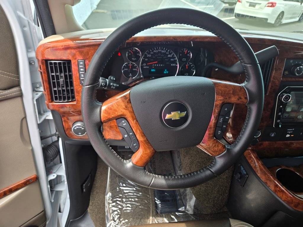 Used 2022 Chevrolet Express 2500 w/ Enhanced Convenience Package image 15