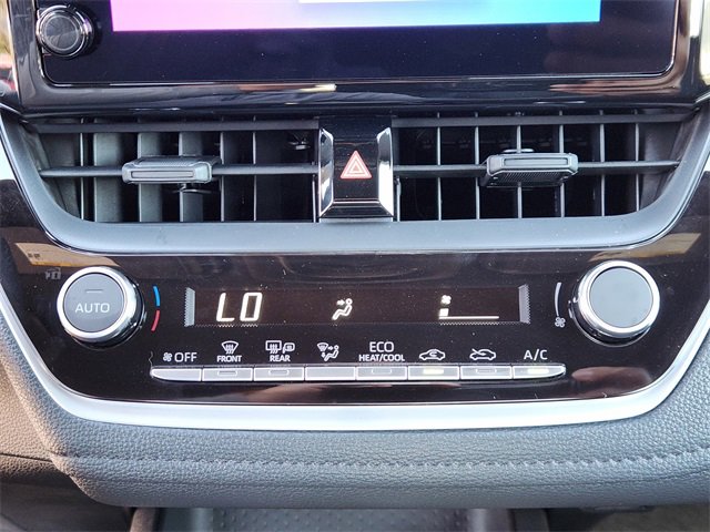 Certified 2025 Toyota Corolla SE image 15