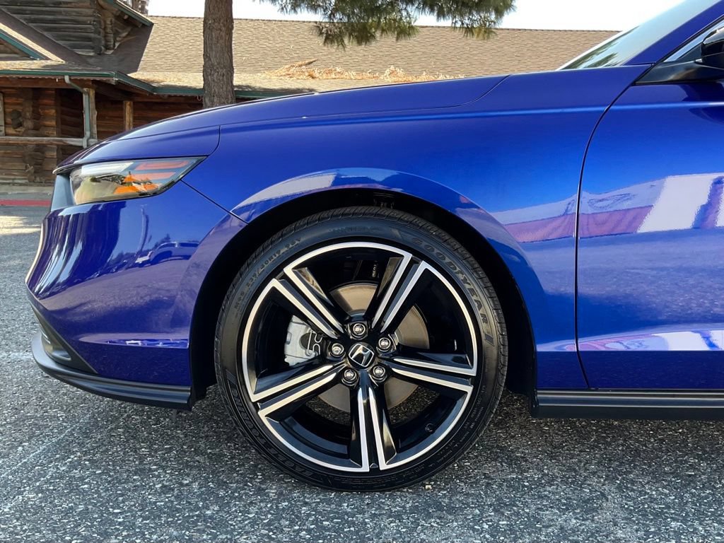 Used 2025 Honda Accord Sport image 10