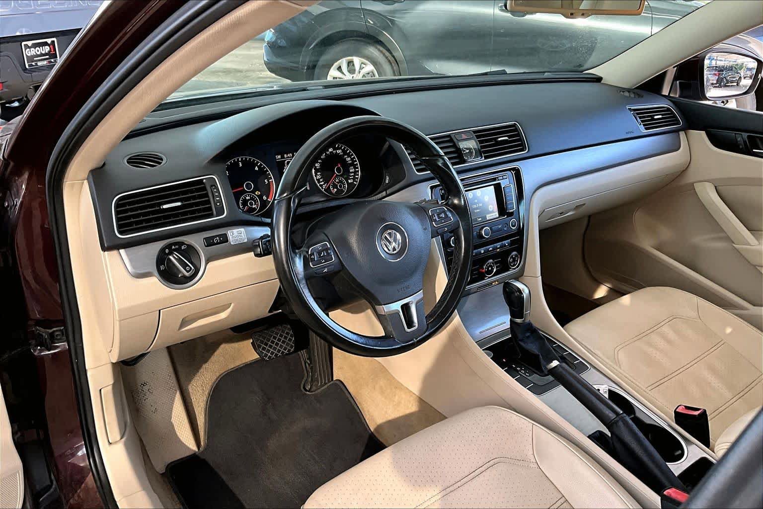 Used 2014 Volkswagen Passat TDI SE FWD image 18