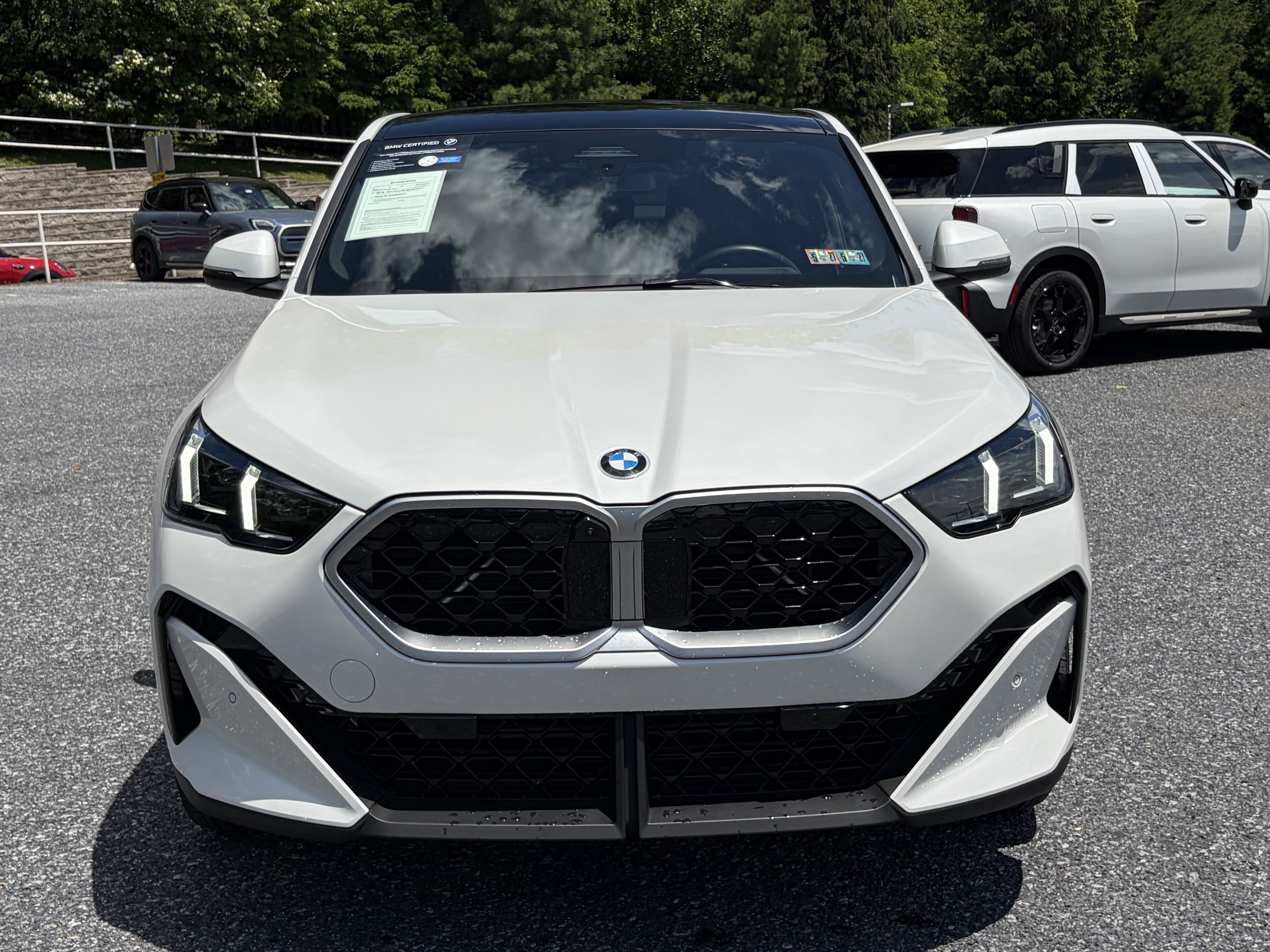 Certified 2025 BMW X2 xDrive28i AWD/4WD image 2