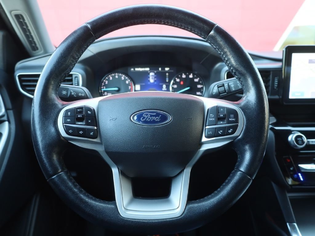 Used 2022 Ford Explorer Limited AWD/4WD image 36