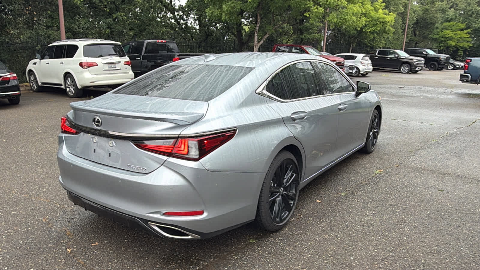 Used 2025 Lexus ES 350 F Sport w/ Accessory Package (Z2) FWD image 5