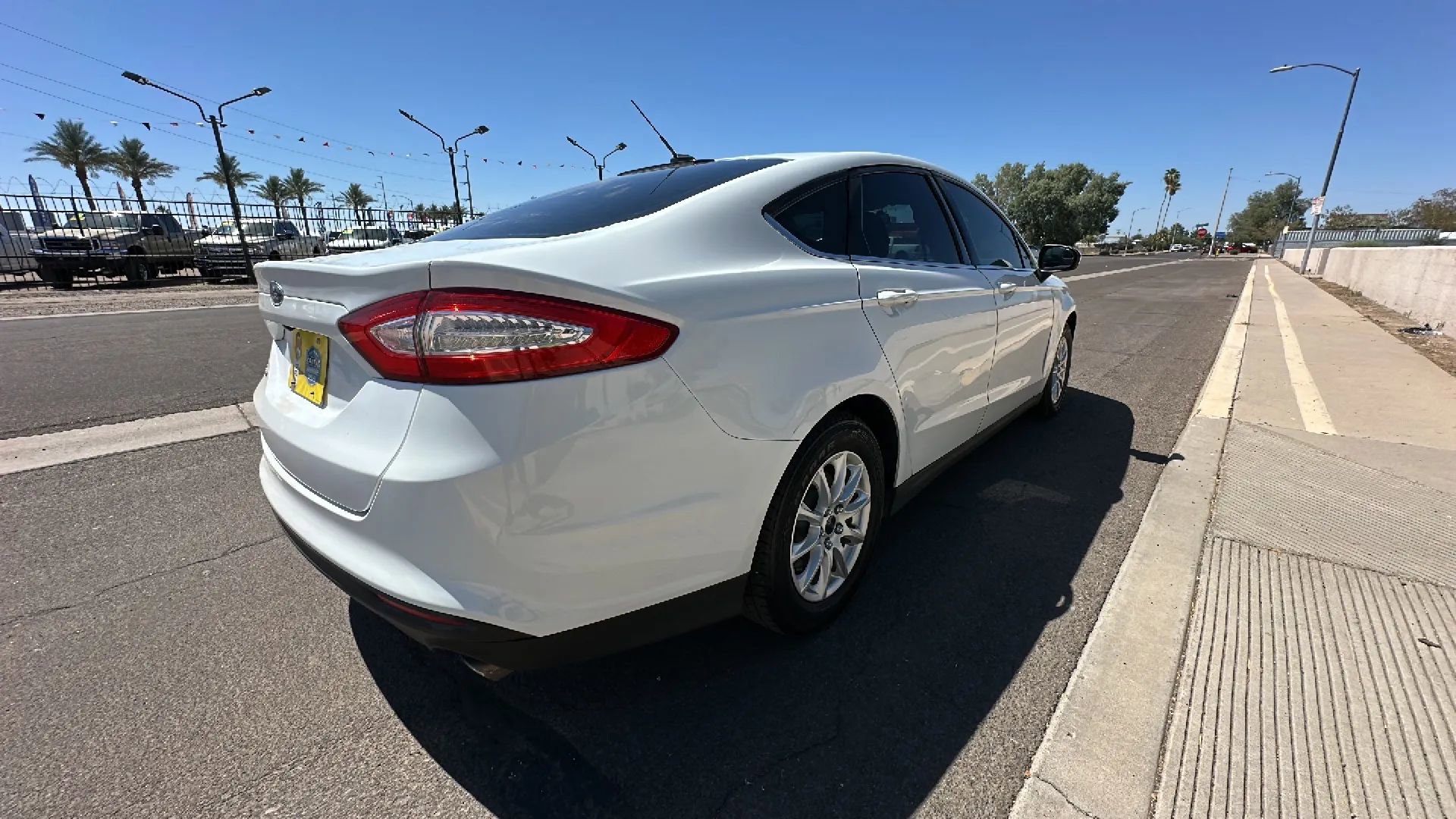 Used 2016 Ford Fusion S FWD image 4