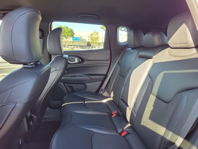 New 2026 Jeep Compass Latitude image 11