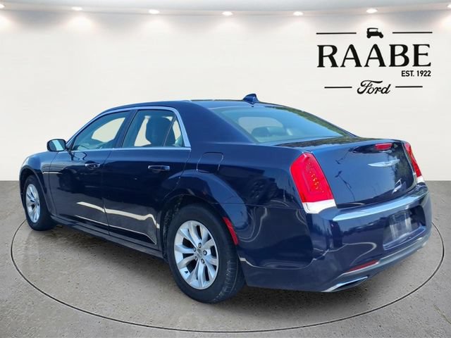 Used 2016 Chrysler 300 Limited RWD image 11