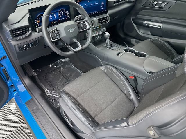Used 2024 Ford Mustang Coupe image 21