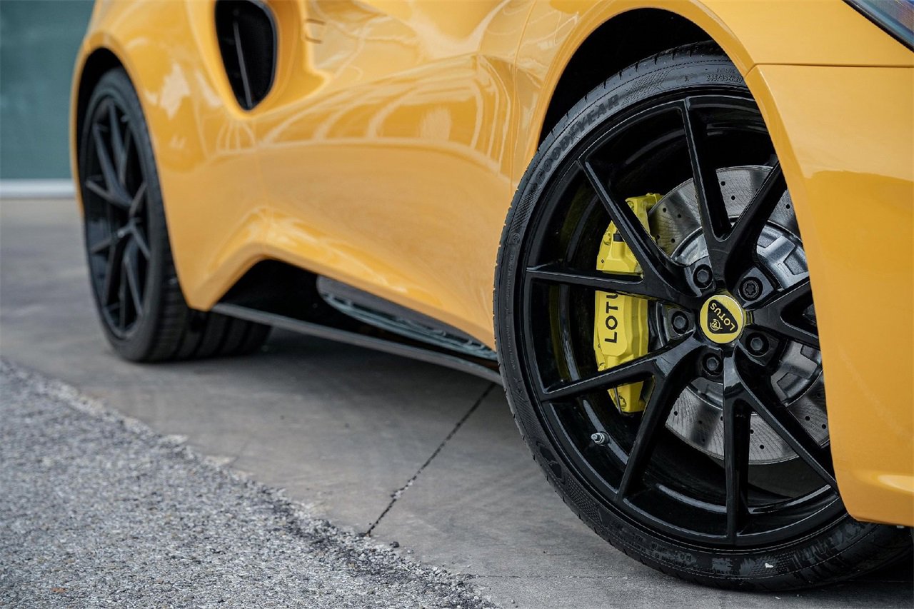 New 2025 Lotus Emira image 2