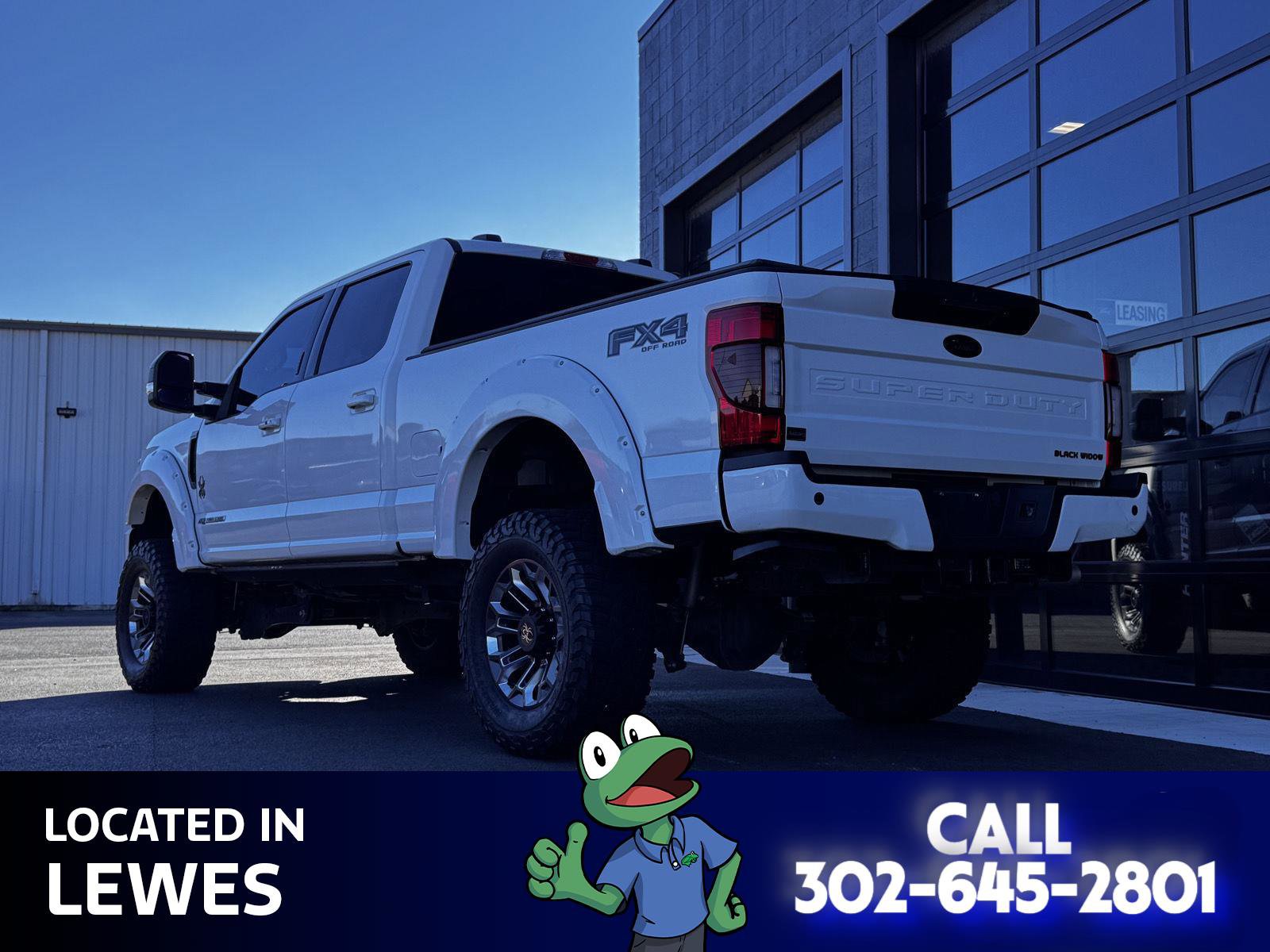 Used 2022 Ford F250 Lariat w/ Black Appearance Package image 5