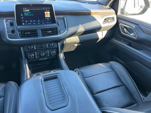 Used 2023 Chevrolet Suburban Premier image 18