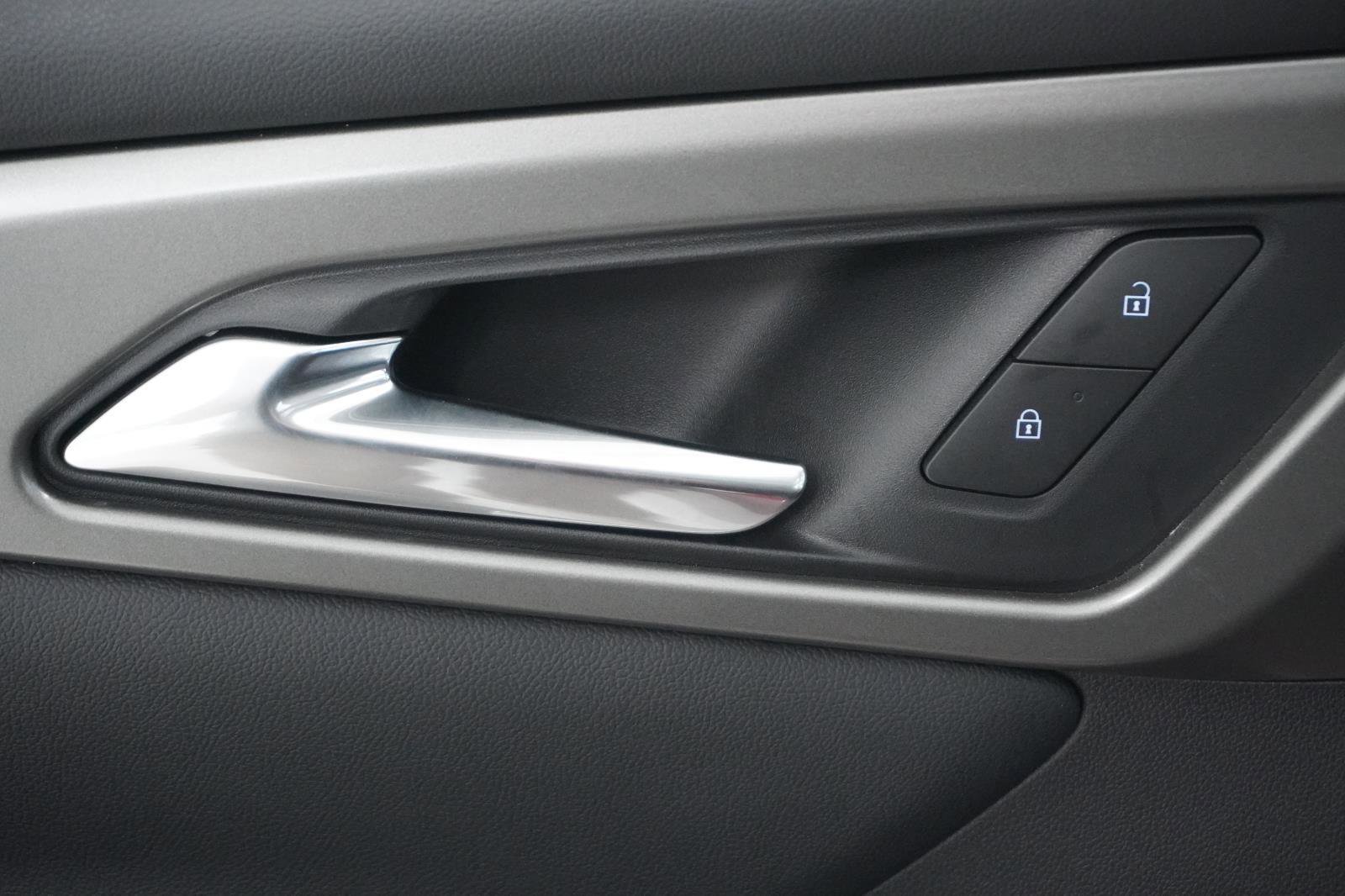 New 2026 Chevrolet Traverse LT w/ Sun and Wheel Package image 17