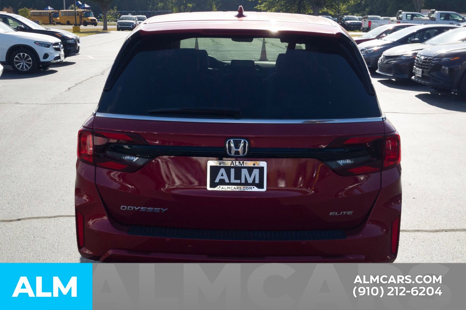 Used 2025 Honda Odyssey Elite image 7