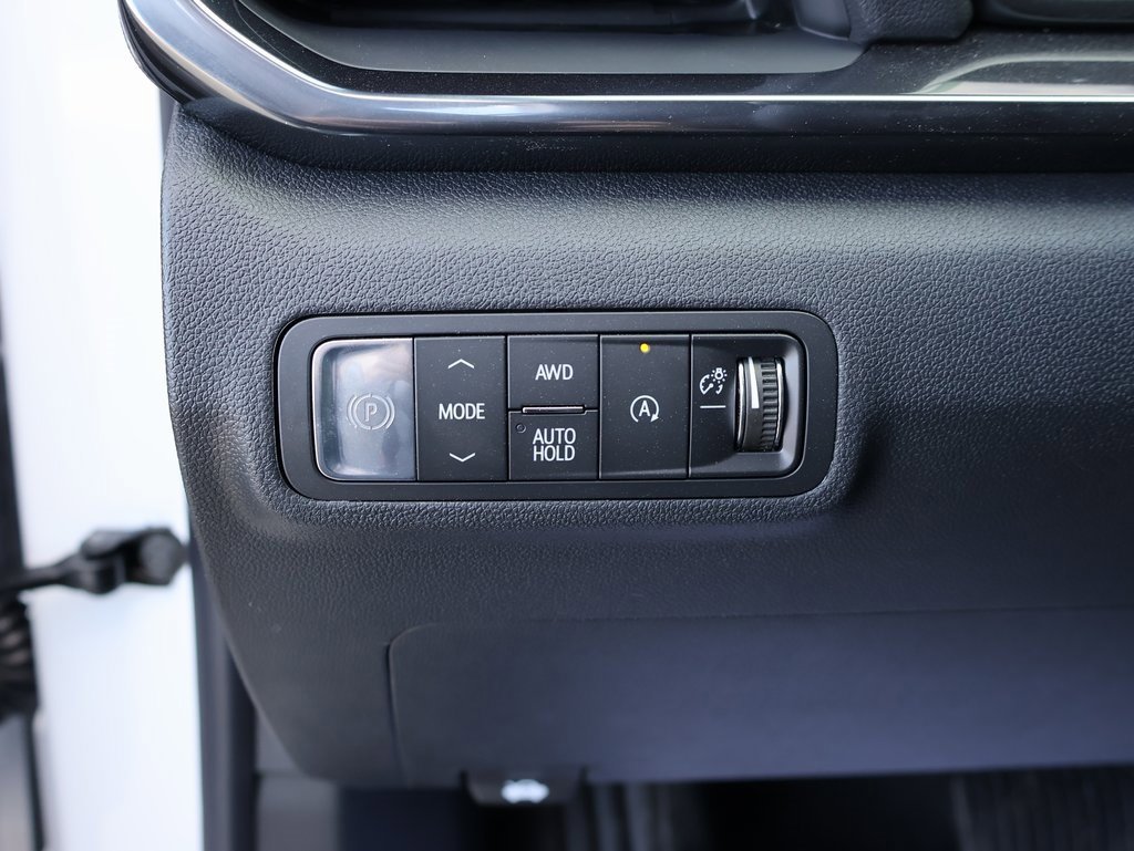 New 2026 GMC Terrain AT4 w/ LPO, Black Badging Package image 12