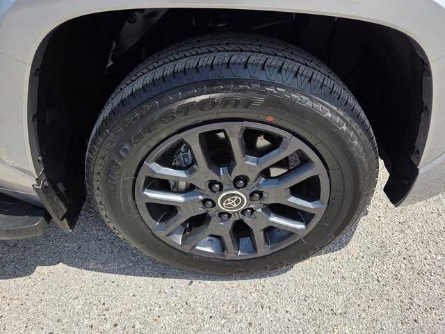 Used 2024 Toyota Sequoia SR5 w/ SR5 Premium Package RWD image 19