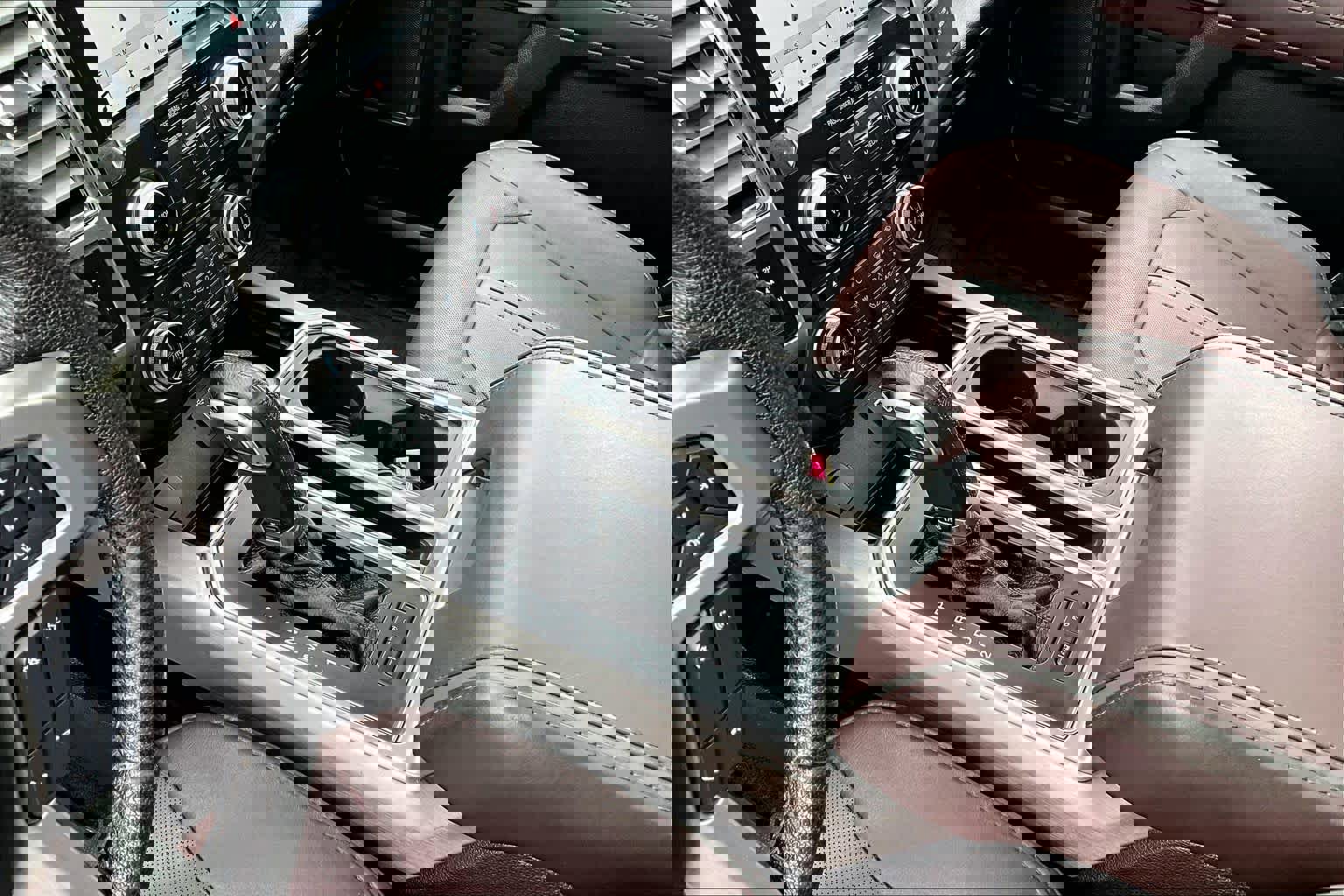 Used 2016 Ford F150 Platinum w/ Equipment Group 701A Luxury AWD/4WD image 17