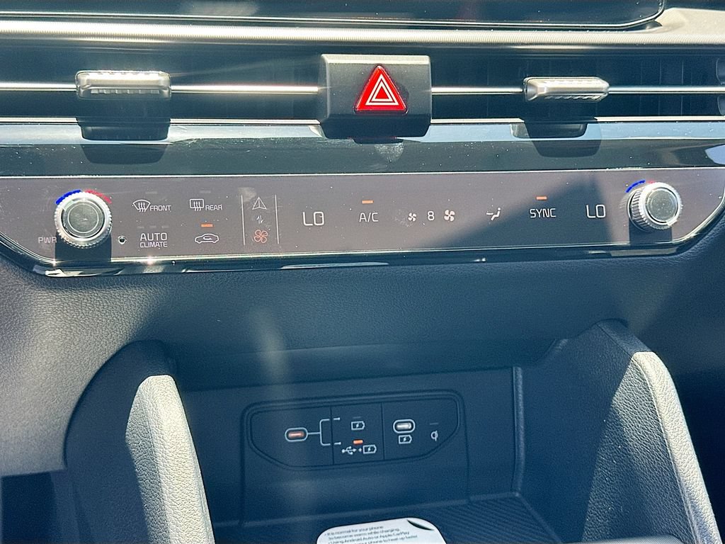 New 2026 Kia Sportage SX FWD image 16