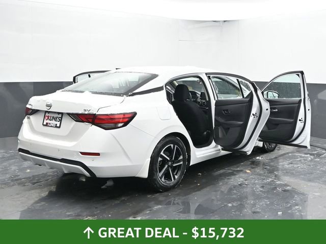 Used 2024 Nissan Sentra SV w/ Trunk Package image 57