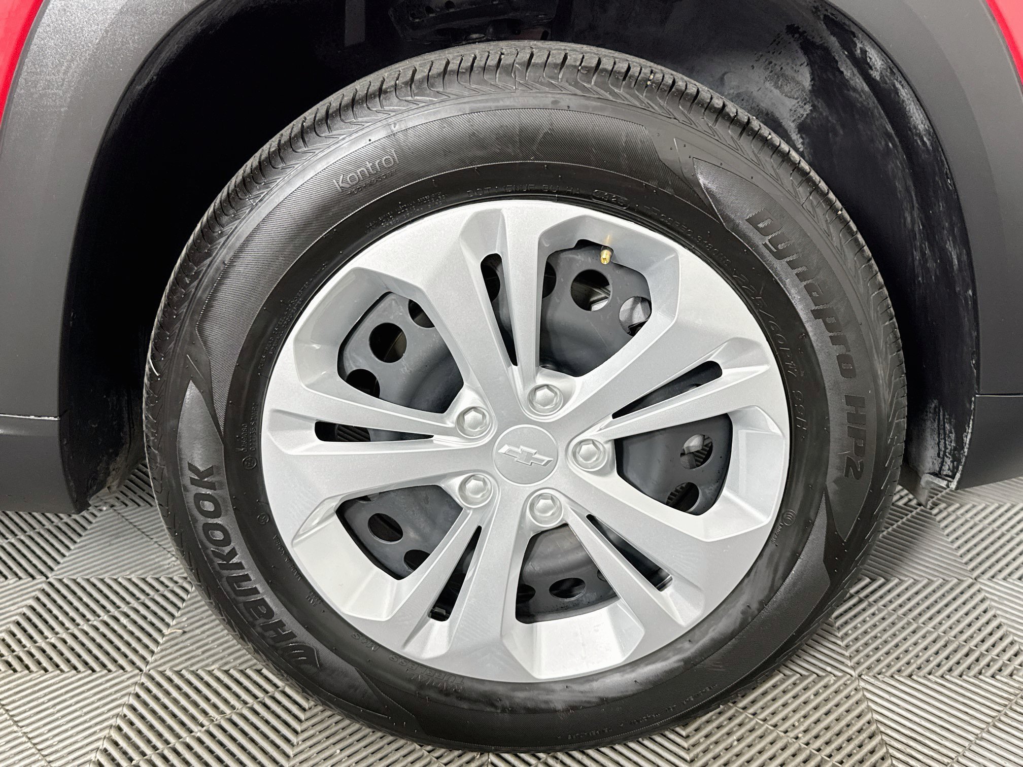 Used 2026 Chevrolet Trax LS FWD image 29