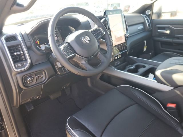 New 2026 RAM 3500 Laramie AWD/4WD image 18