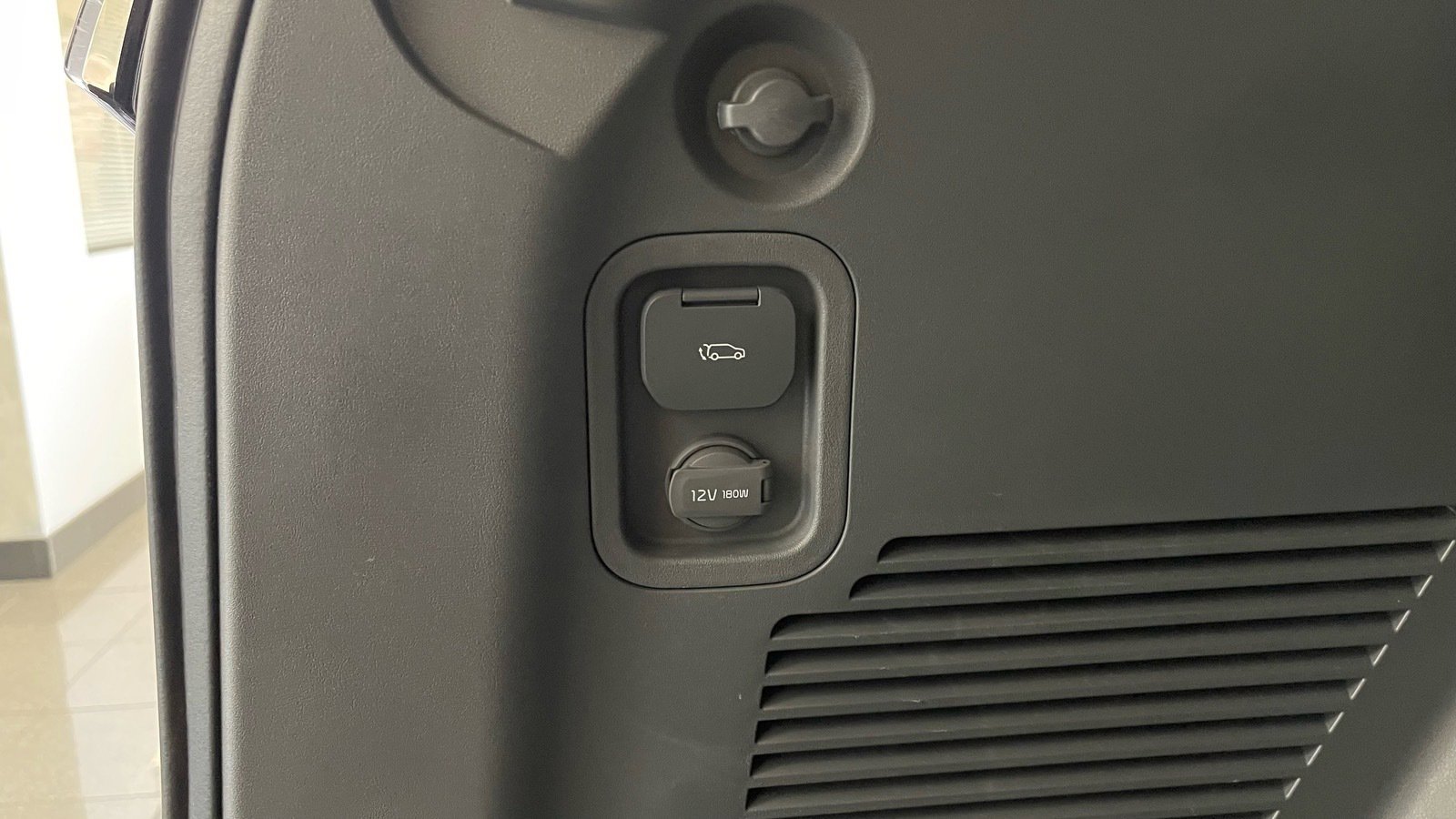 Used 2026 Kia EV9 Wind image 34