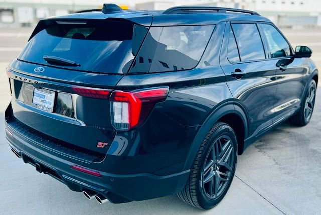 New 2026 Ford Explorer ST image 8