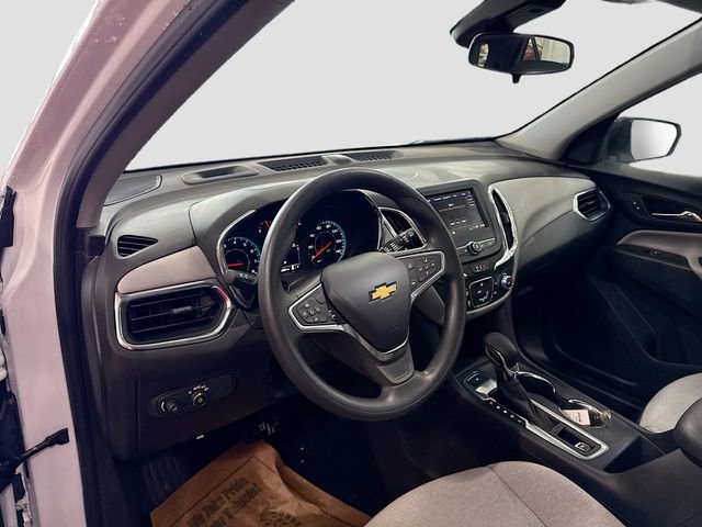Used 2023 Chevrolet Equinox LS w/ Driver Confidence II Package image 10