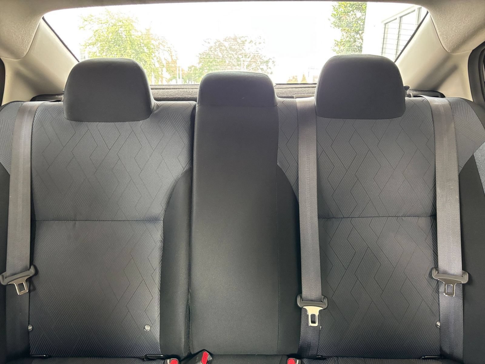 Used 2025 Nissan Versa SV FWD image 38