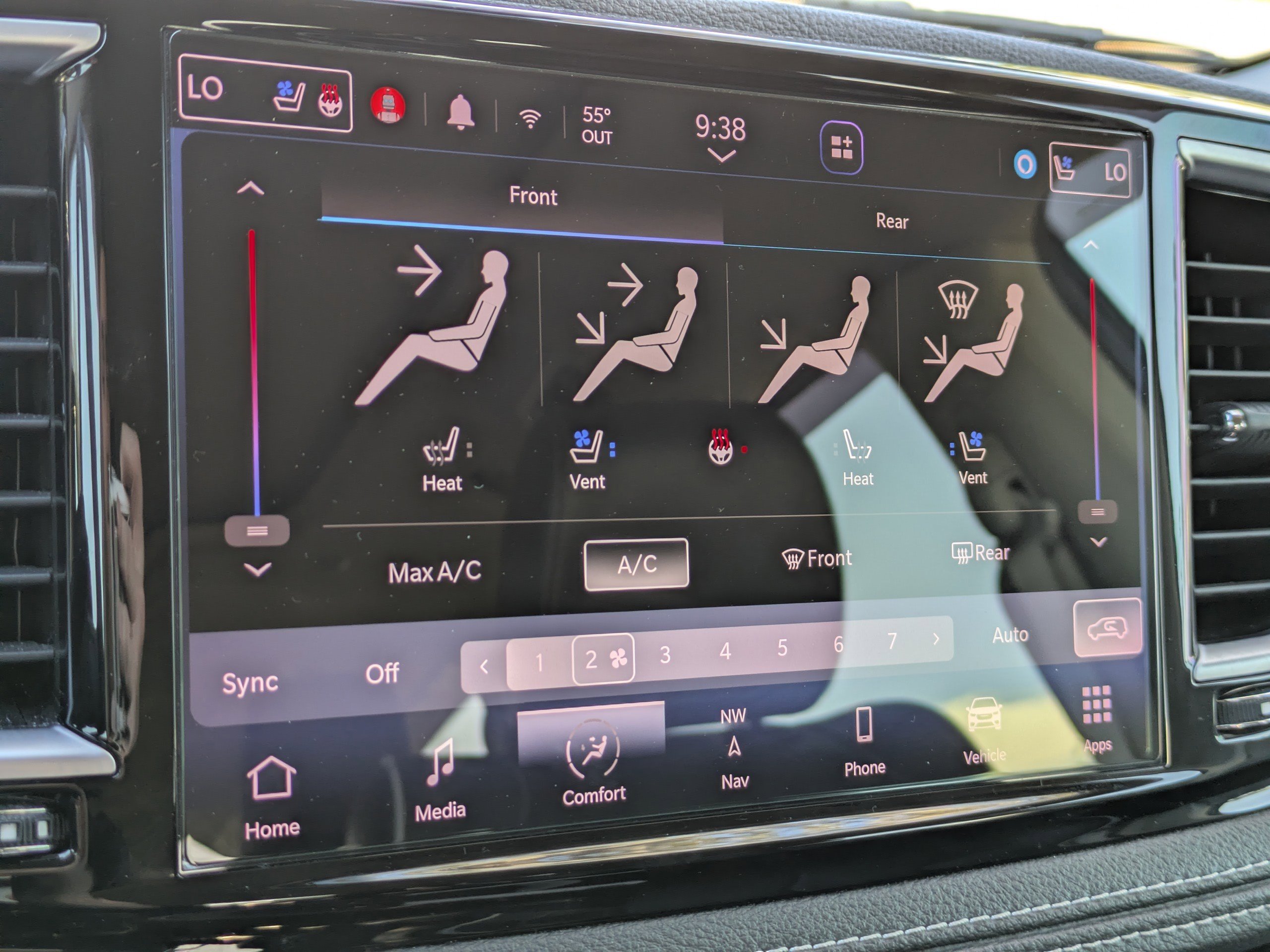 Used 2023 Chrysler Pacifica Limited image 25