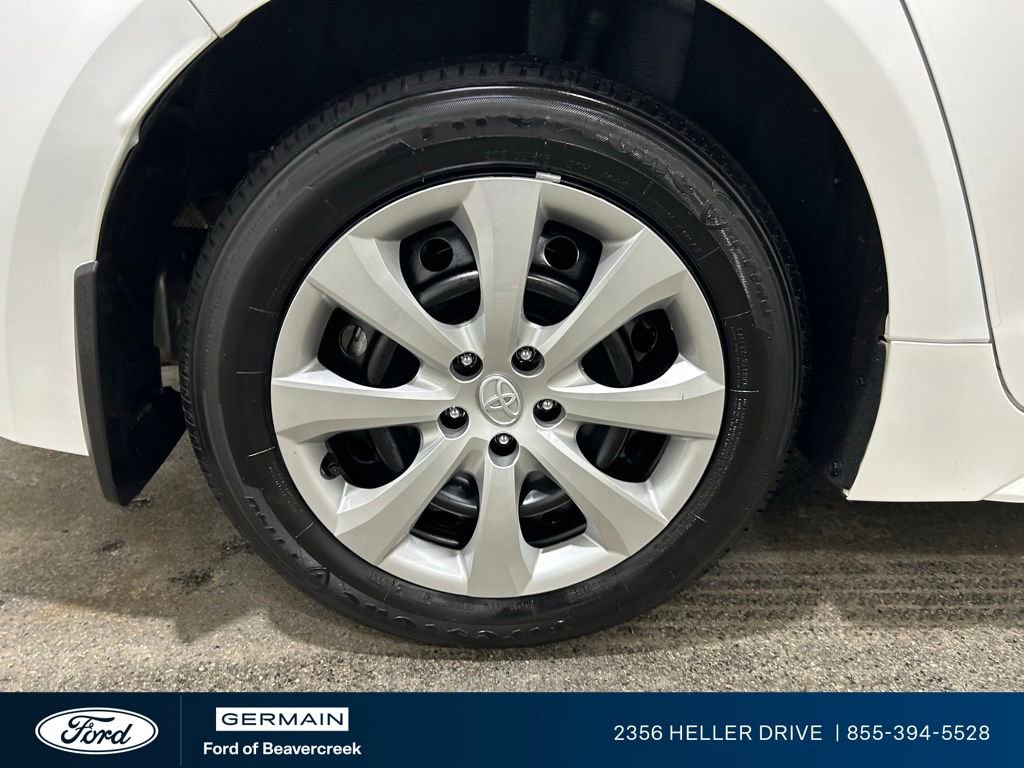 Used 2025 Toyota Corolla LE image 10