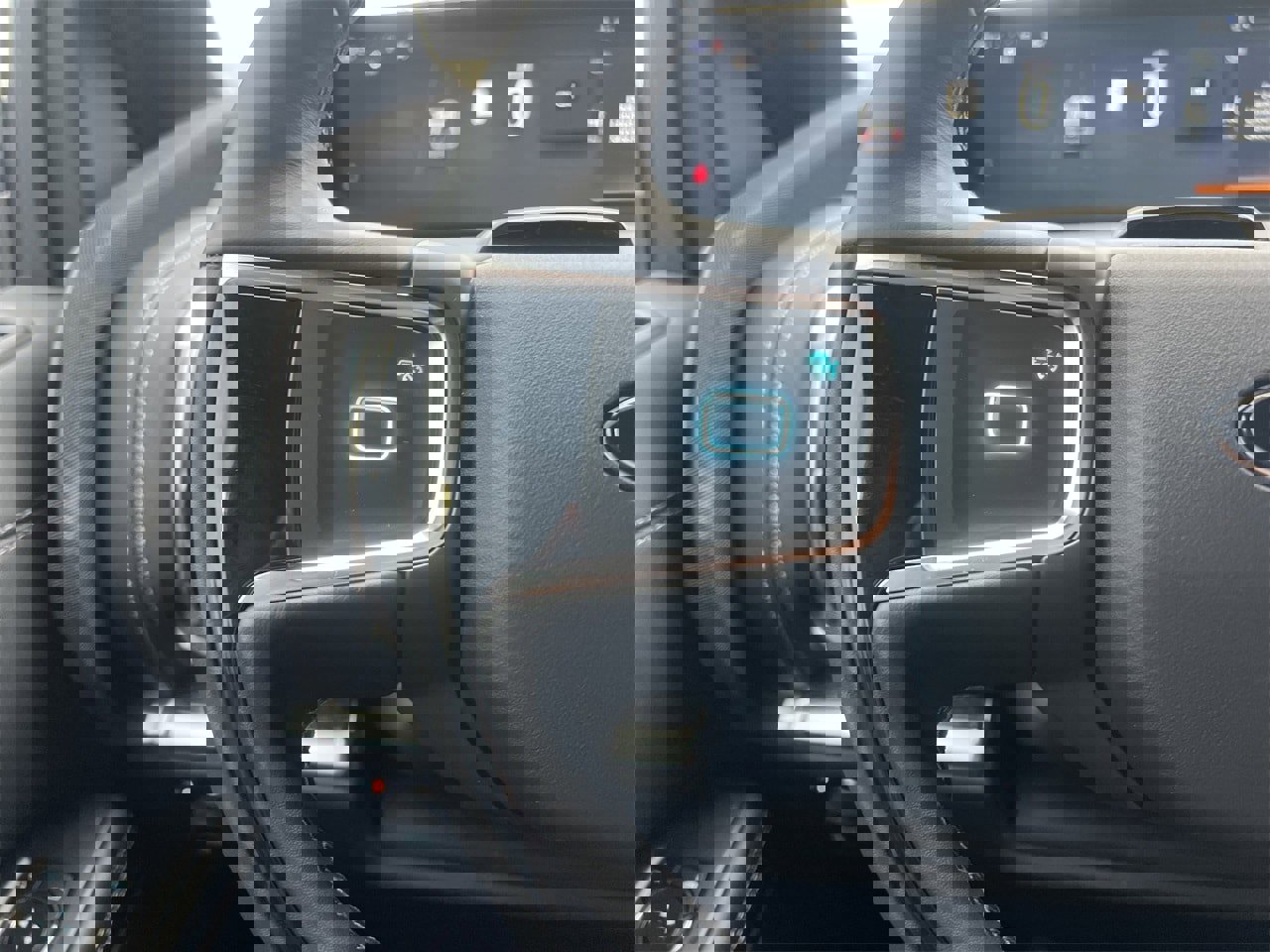 New 2025 Ford Expedition Platinum w/ Stealth Performance Package image 10