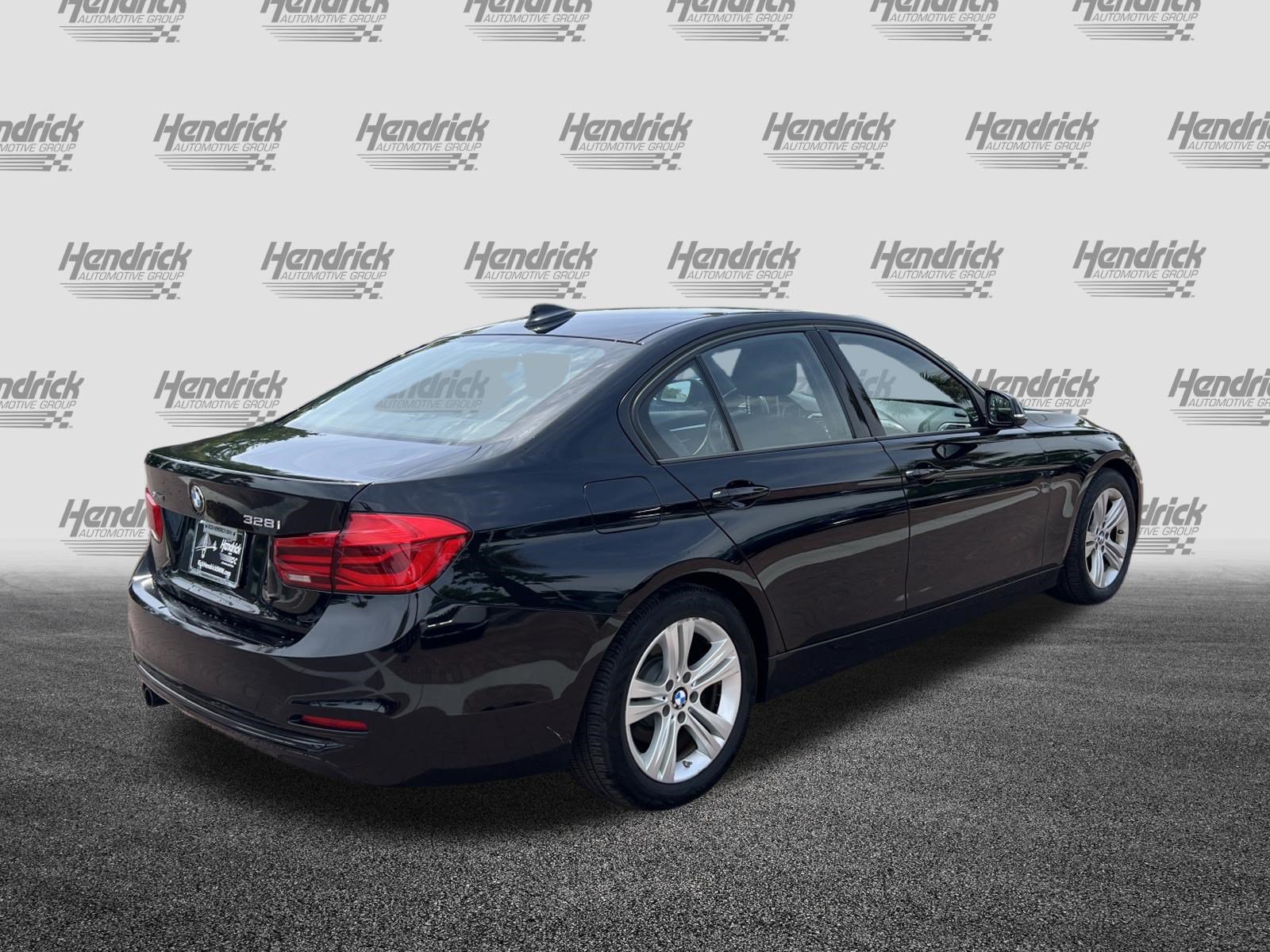 Used 2016 BMW 328i xDrive Sedan AWD/4WD image 10