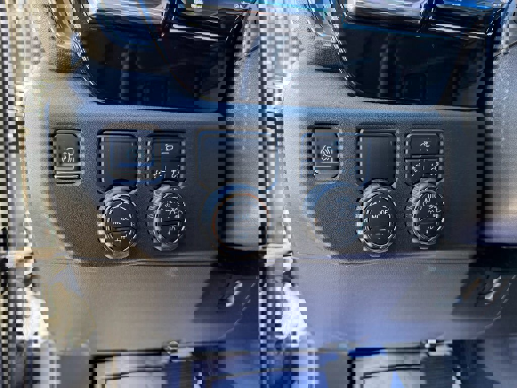 Used 2023 Chevrolet Silverado 1500 RST image 11