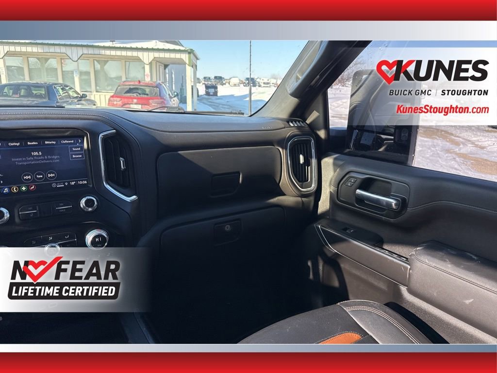 Used 2023 GMC Sierra 2500 AT4 image 44
