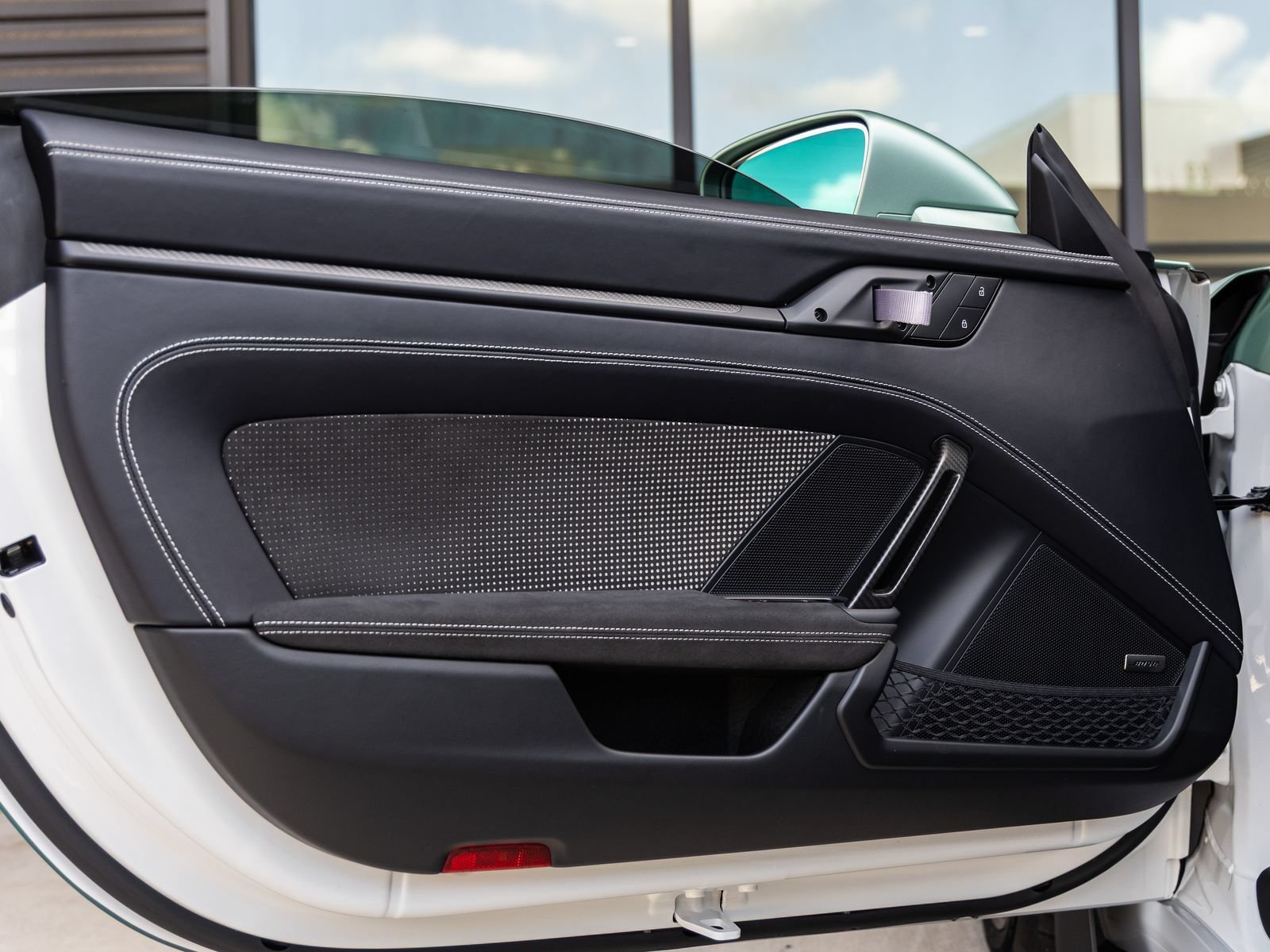 Certified 2024 Porsche 911 GT3 RS RWD image 44
