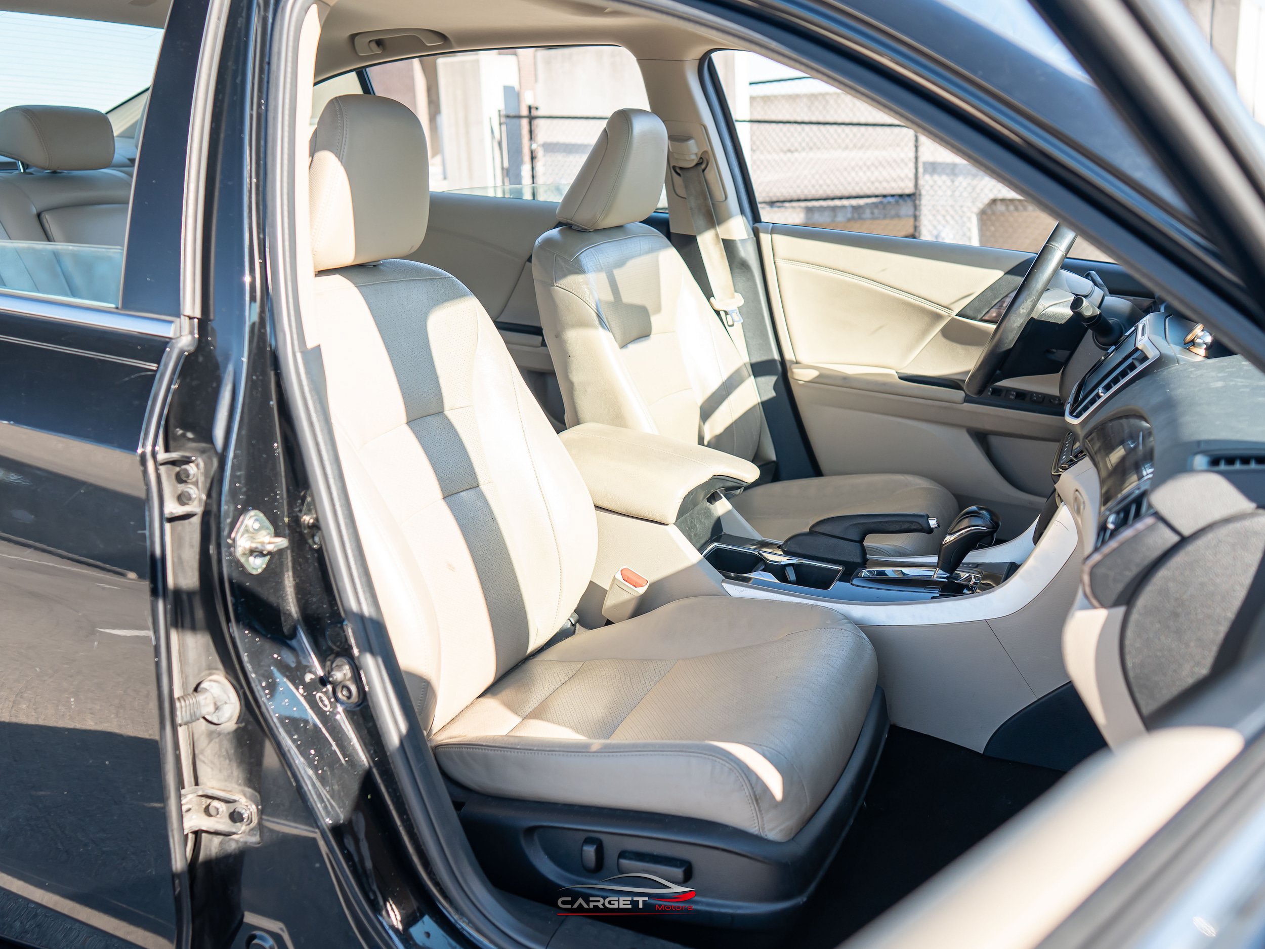 Used 2016 Honda Accord EX-L image 17