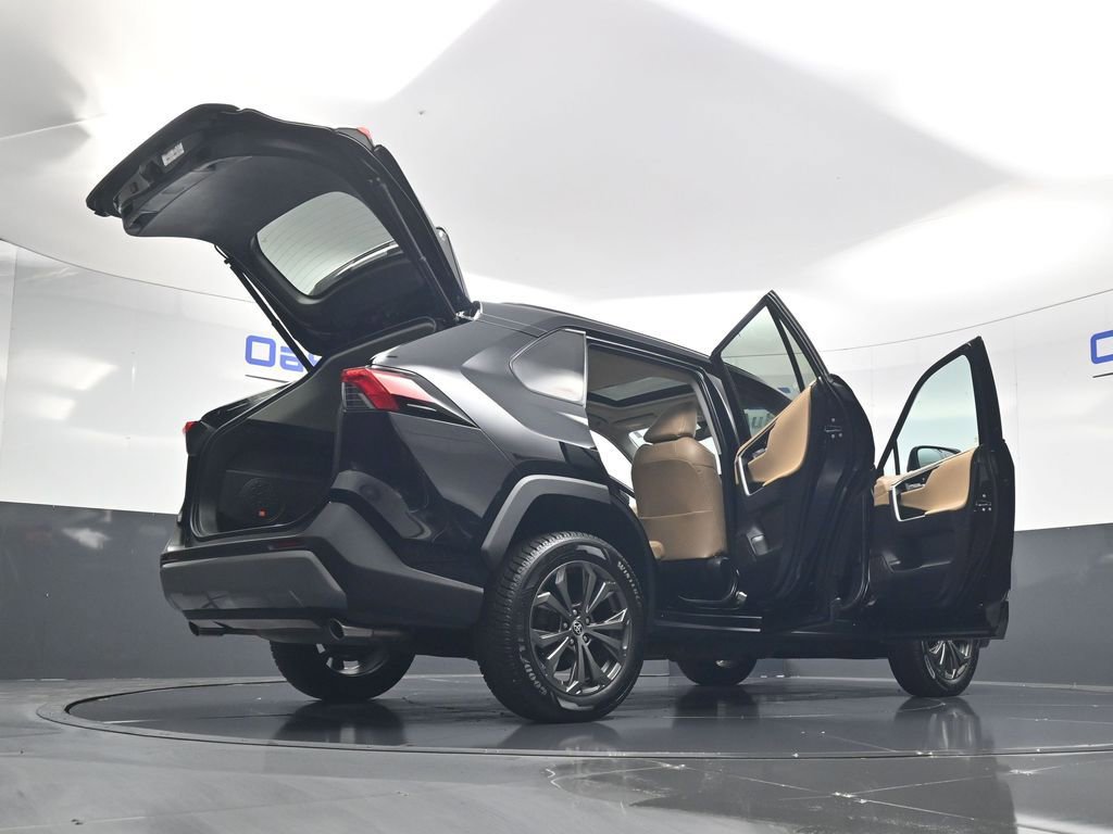 Used 2023 Toyota RAV4 Limited image 62