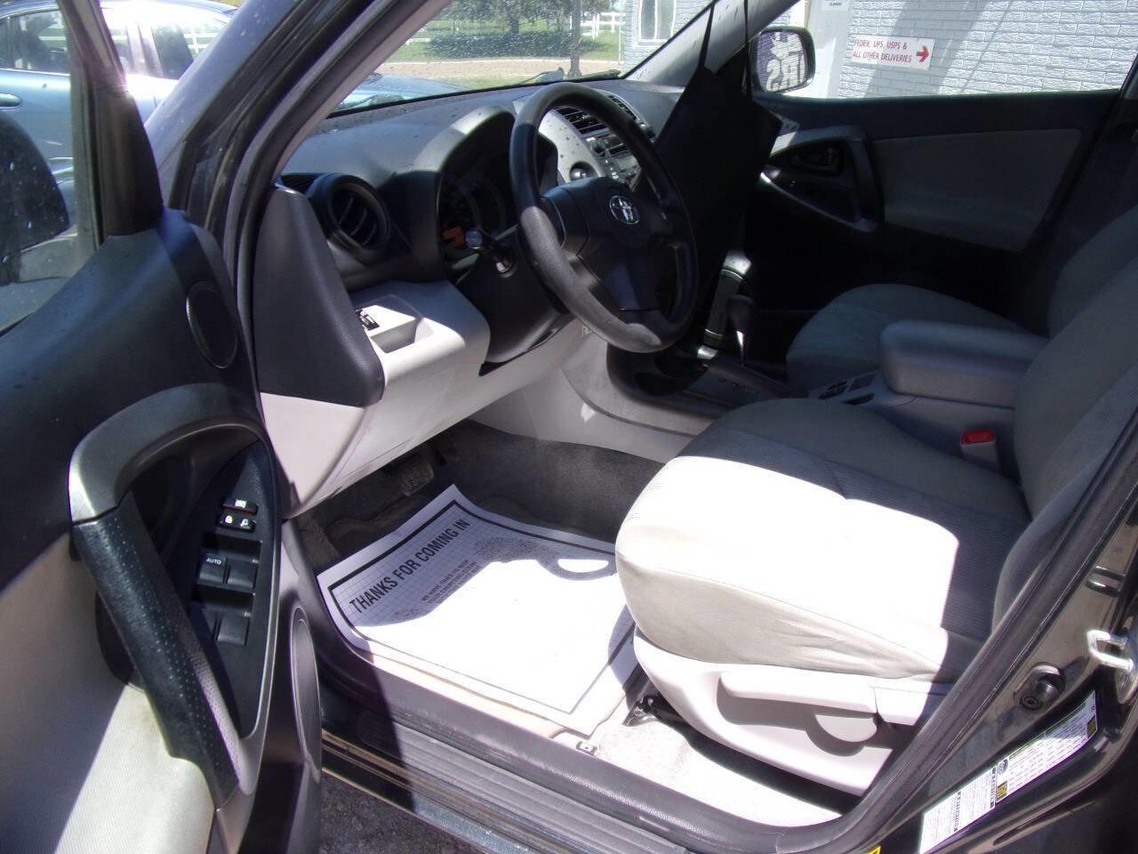 Used 2010 Toyota RAV4 4WD image 2
