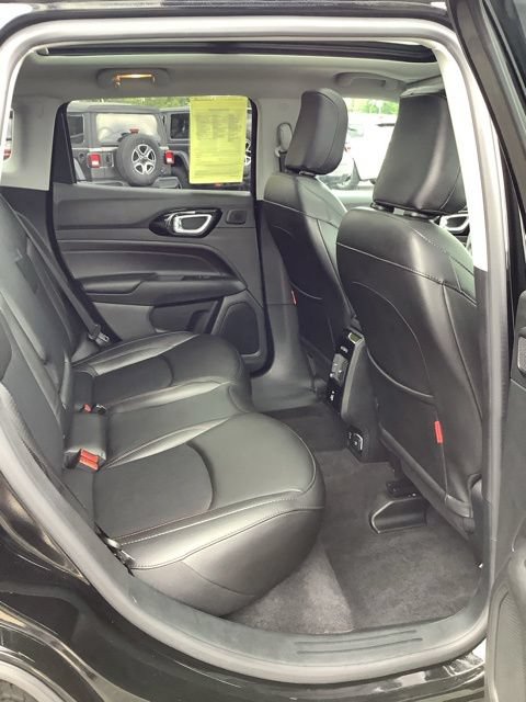Certified 2022 Jeep Compass Trailhawk w/ Sun and Sound Group AWD/4WD image 21