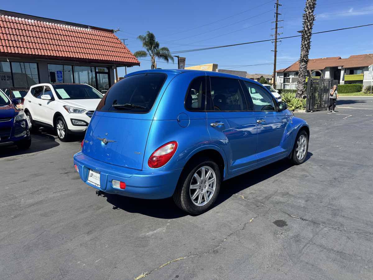Used 2008 Chrysler PT Cruiser Touring FWD image 6