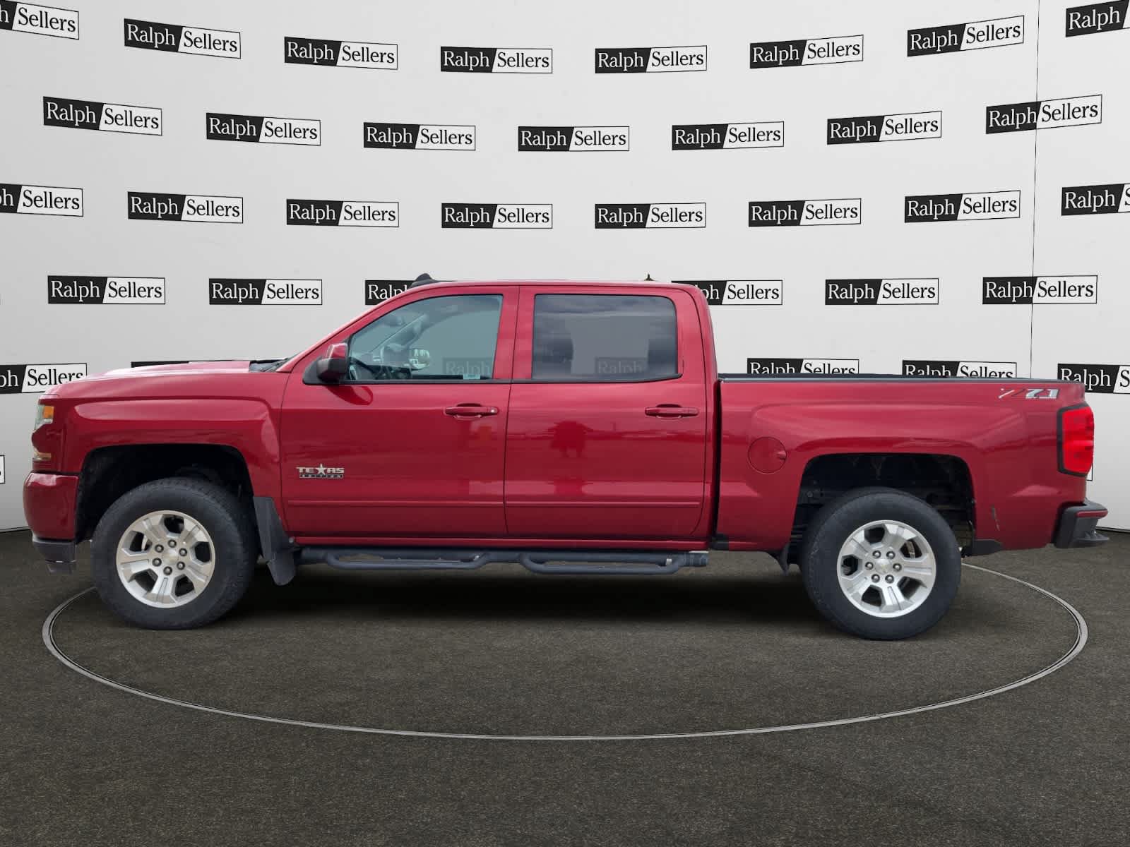 Used 2018 Chevrolet Silverado 1500 LT w/ Texas Edition AWD/4WD image 3