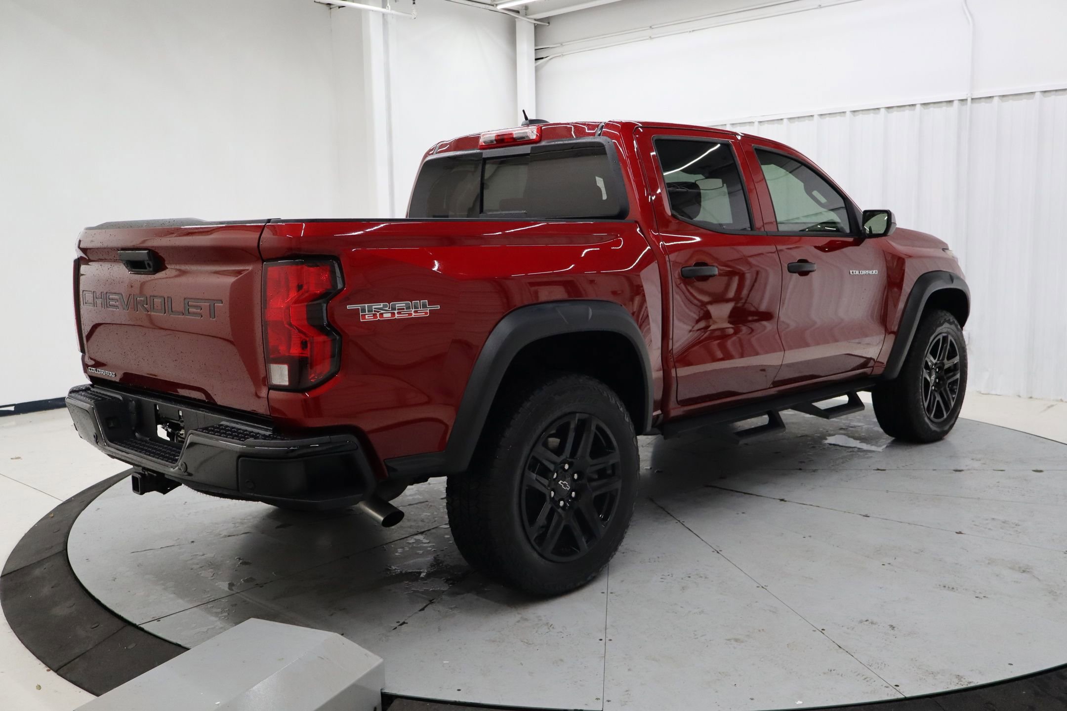 Used 2025 Chevrolet Colorado Trail Boss image 4