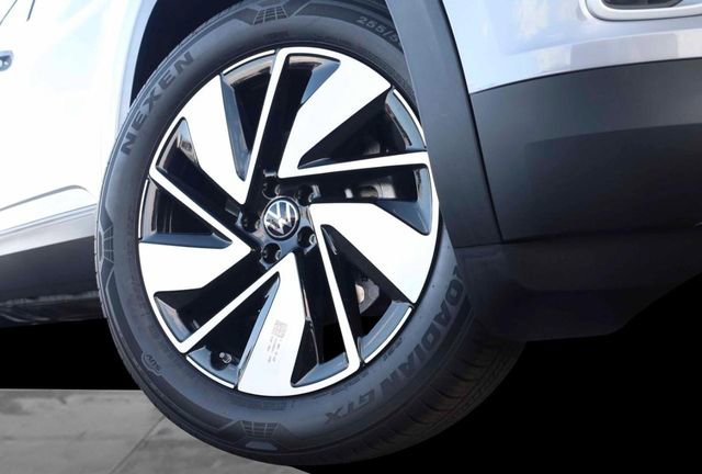 New 2026 Volkswagen Atlas SE image 3