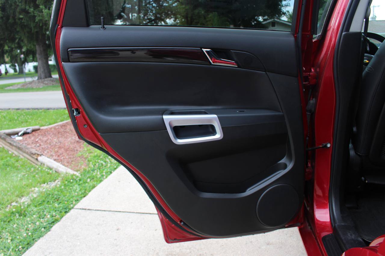 Used 2014 Chevrolet Captiva Sport LTZ FWD image 30