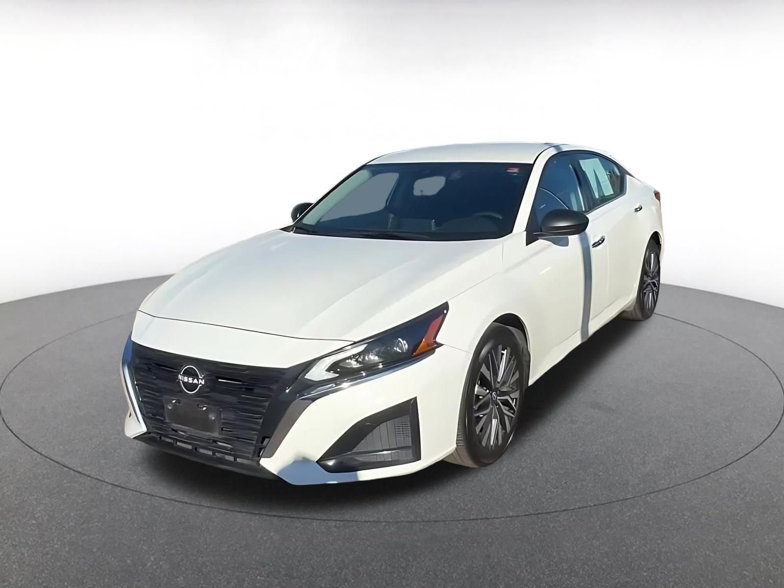 Used 2025 Nissan Altima 2.5 SV image 7