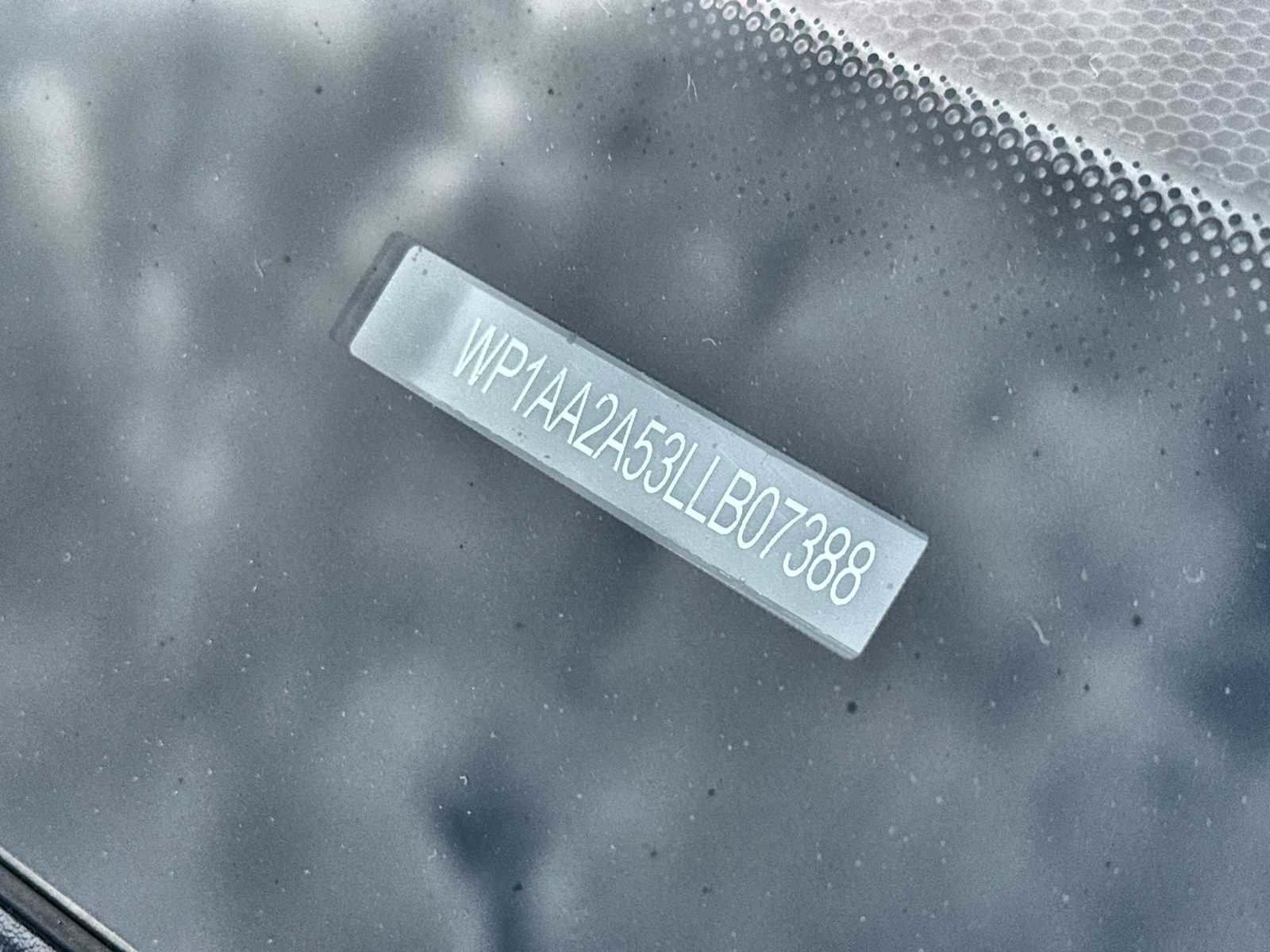 Used 2020 Porsche Macan image 25