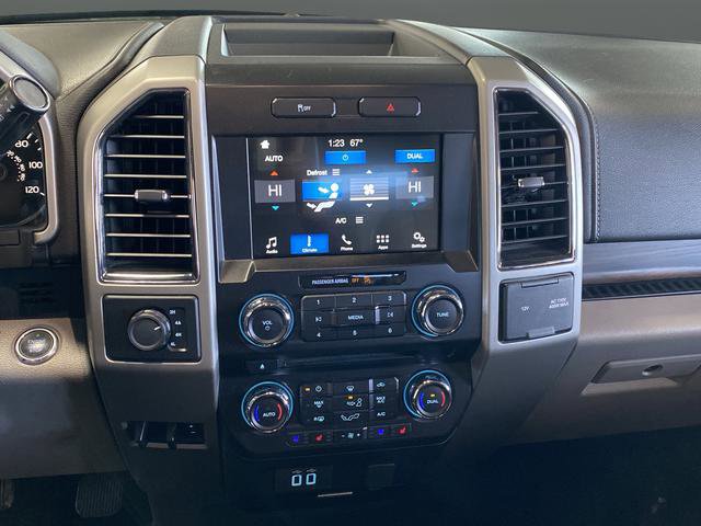 Used 2017 Ford F150 Lariat w/ Equipment Group 501A Mid image 8