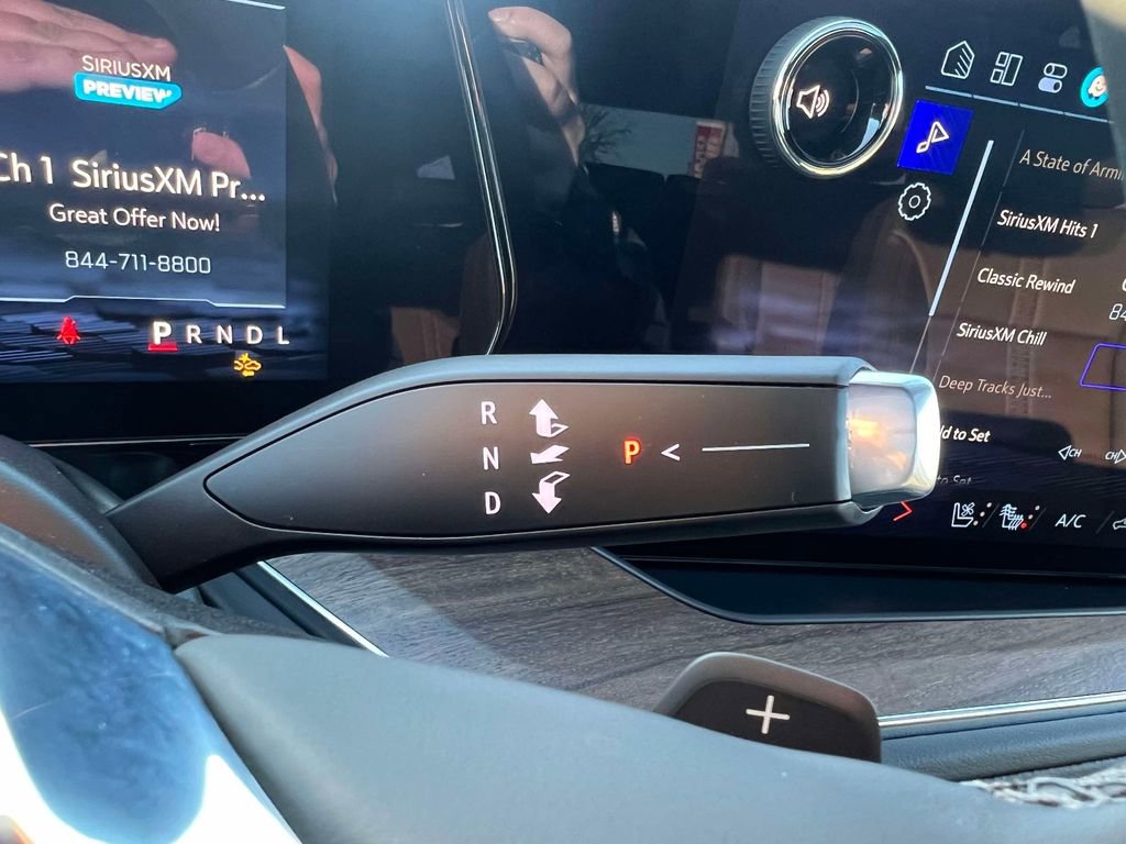 Used 2025 Chevrolet Tahoe High Country image 26