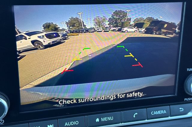 Used 2024 Nissan Rogue SV FWD image 27